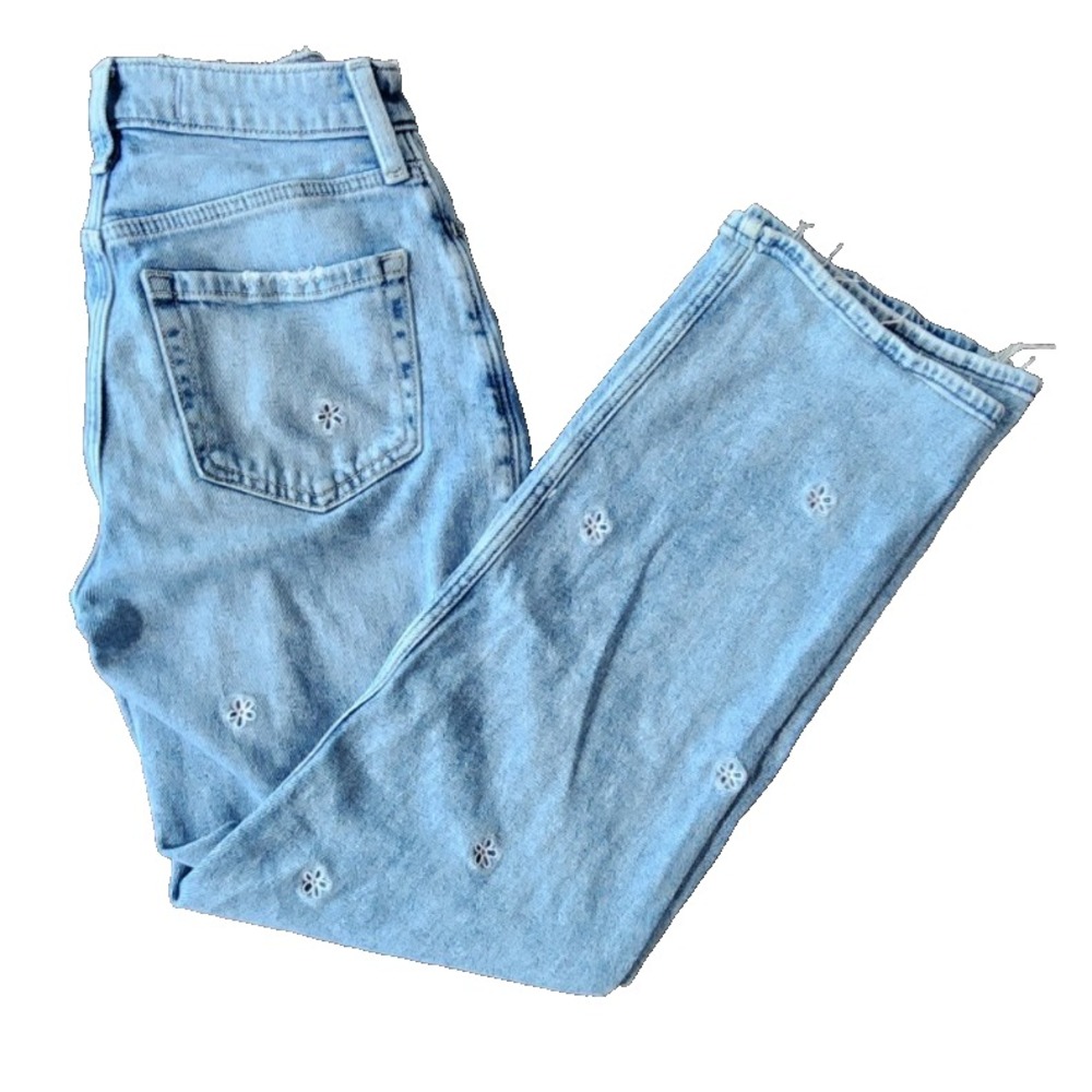 Hollister Ultra High-Rise Dad Jeans Light Wash Floral Eyelet Embroidery 0L W25L